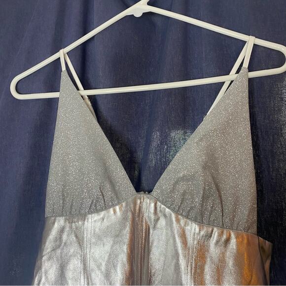AKIRA Metallic Silver Sparkly Mini Dress Size Large - Picture 8 of 11